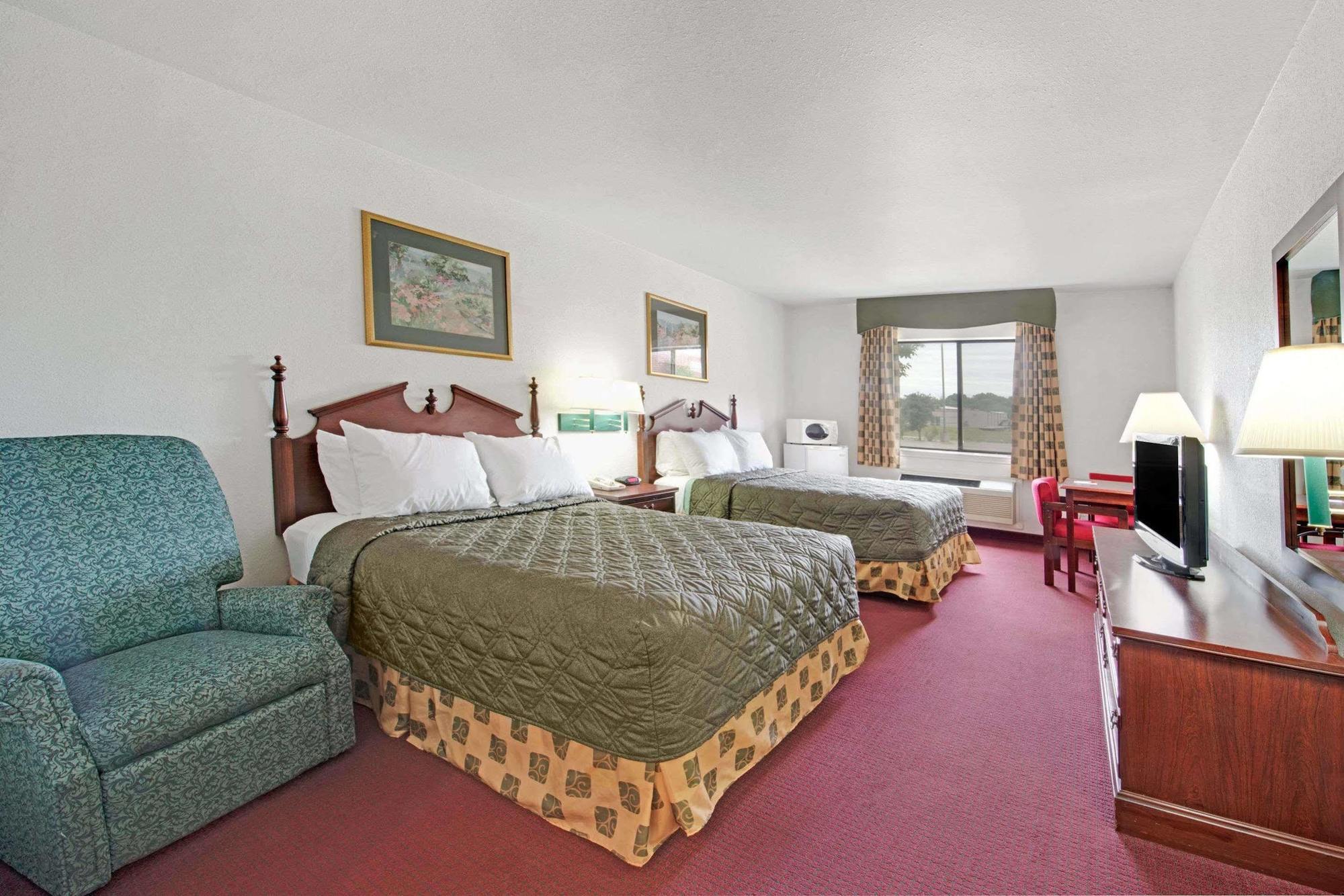 Rodeway Inn Декейтер Экстерьер фото